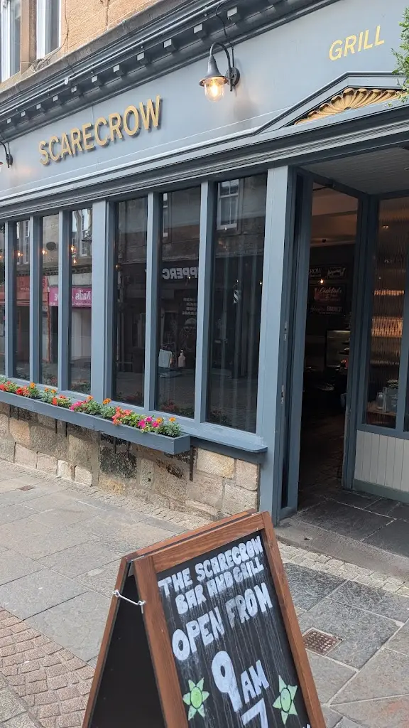 John McBride_Scarecrow Bar & Grill_Banknock_review