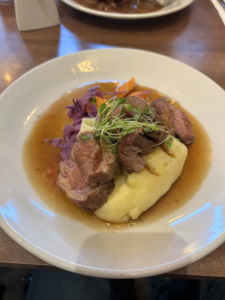 Hisashi Kuboyama_Scarecrow Bar & Grill_Banknock_review