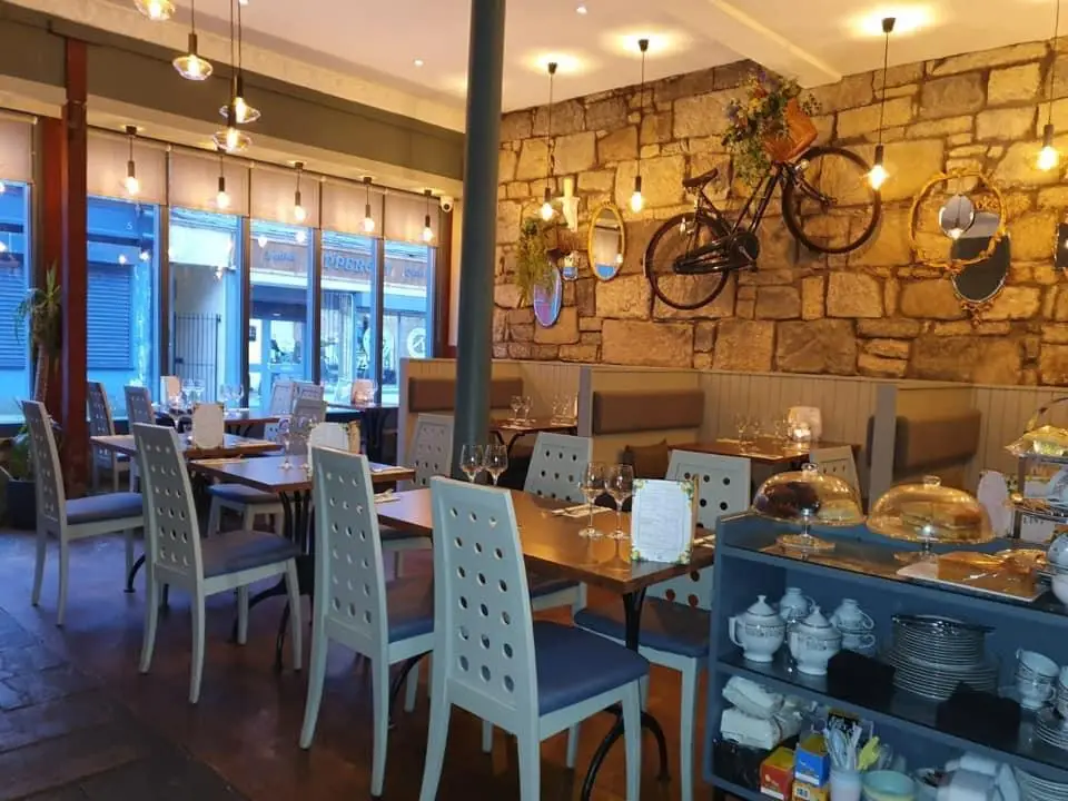 Scarecrow Bar & Grill_Banknock_slider_image_1