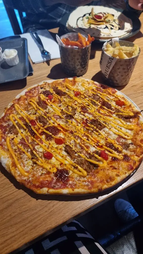 M George_Behind The Wall_Banknock_review