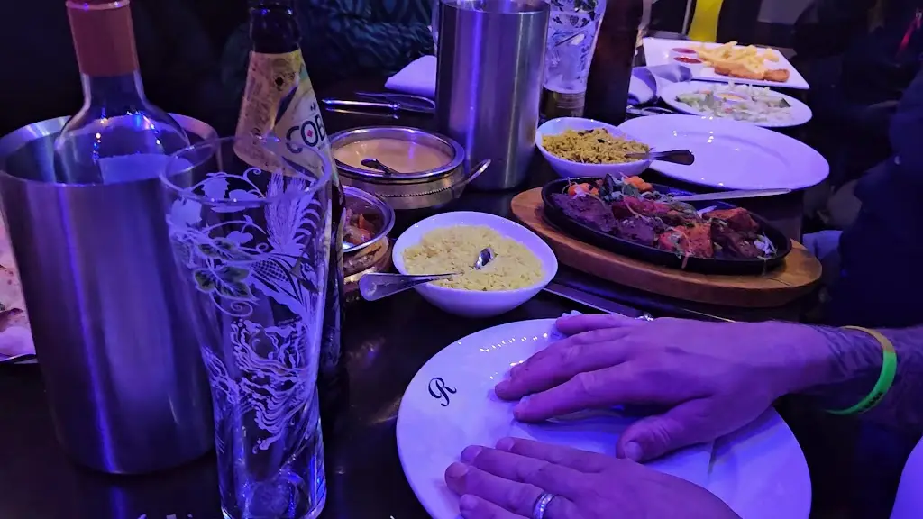 Roti Restaurant_Biddulph_slider_image_2