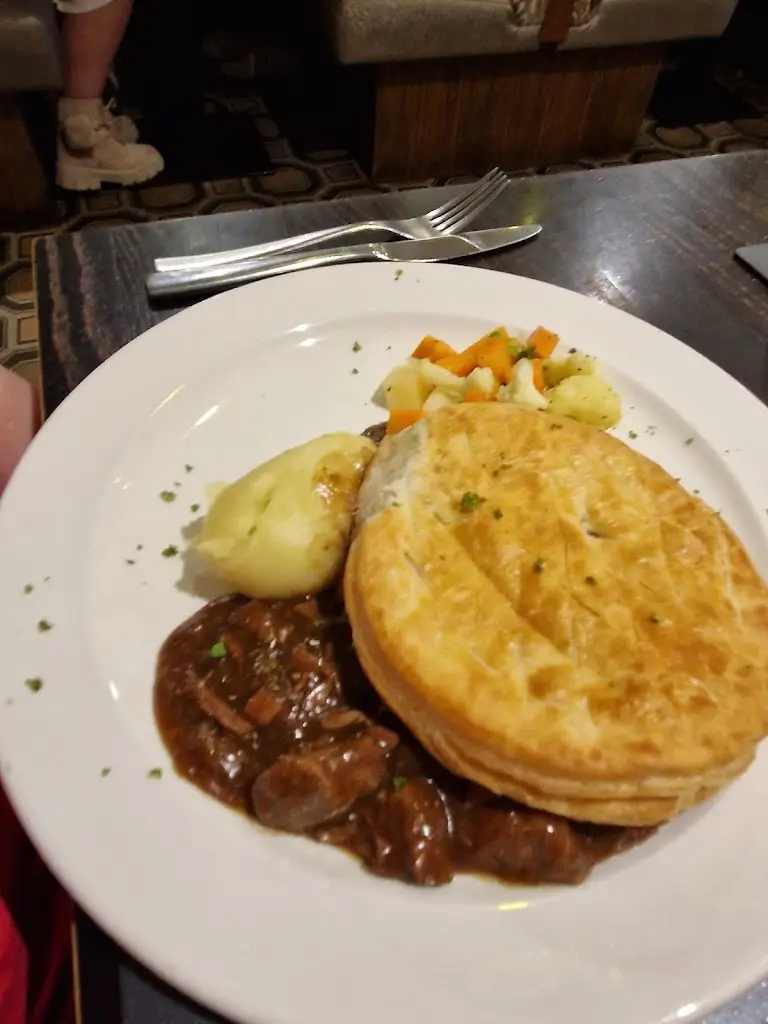 Menu_Tudor_Ayr_image_4