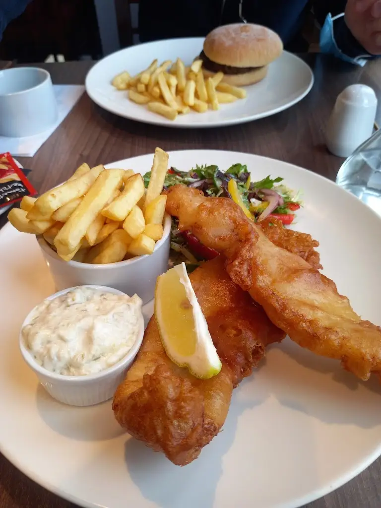 Robert Cox_Vista Bar & Restaurant_Ayr_review