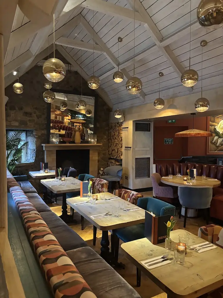 Karen Woodroffe_The Mill House_Beith_review