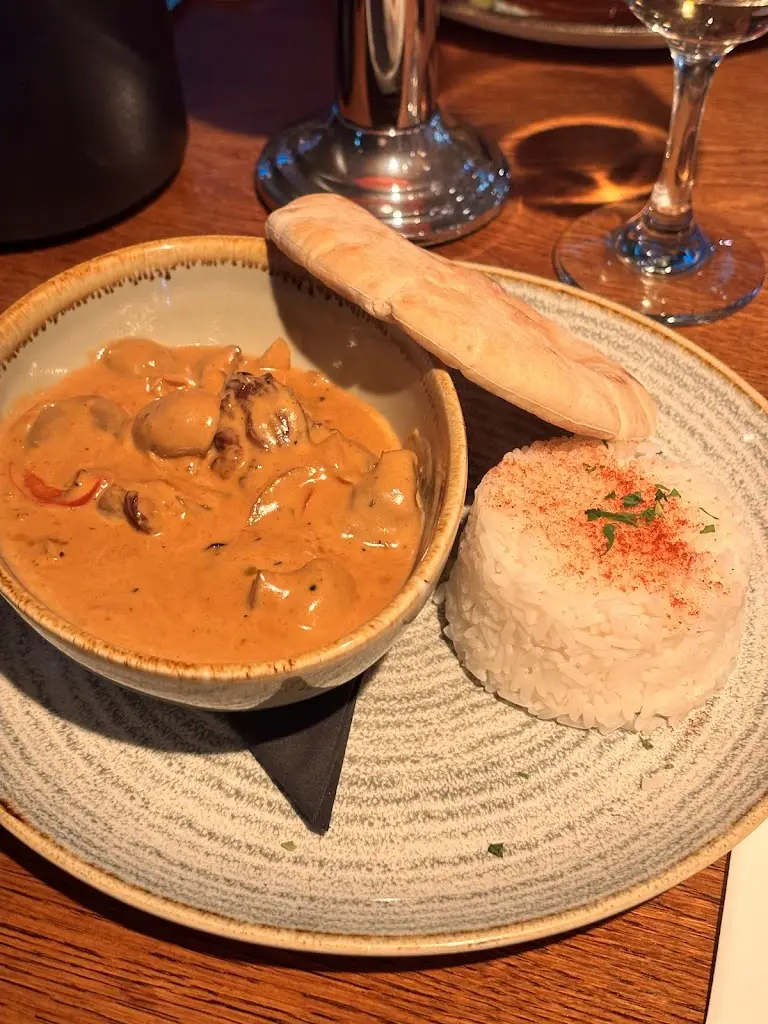 Daniela Teixeira_Mondo Restaurant_Bargeddie_review