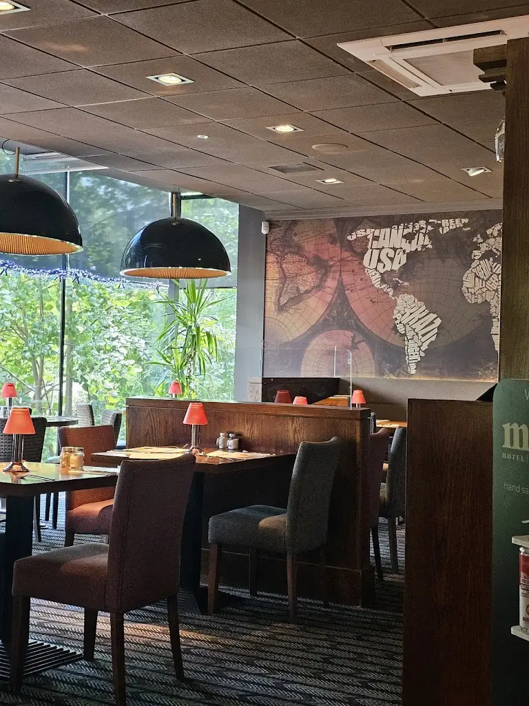 June Davis_Mondo Restaurant_Bargeddie_review