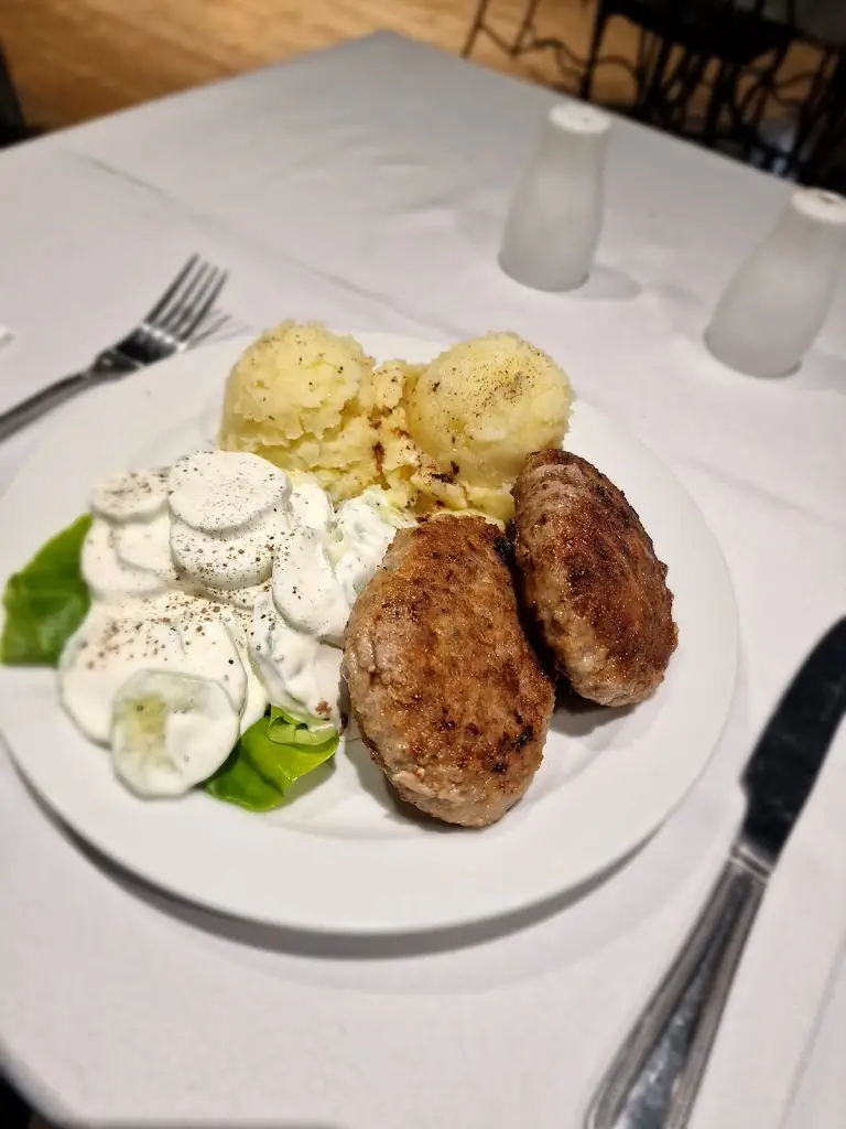 Menu_Evi’s Kitchen_Bargeddie_image_5