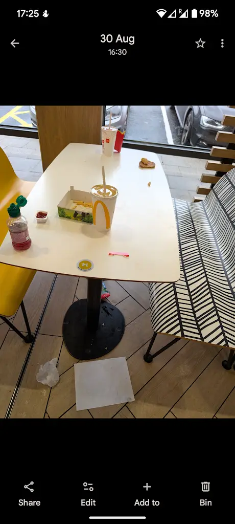 Krystian Krug_McDonald's_Bargeddie_review