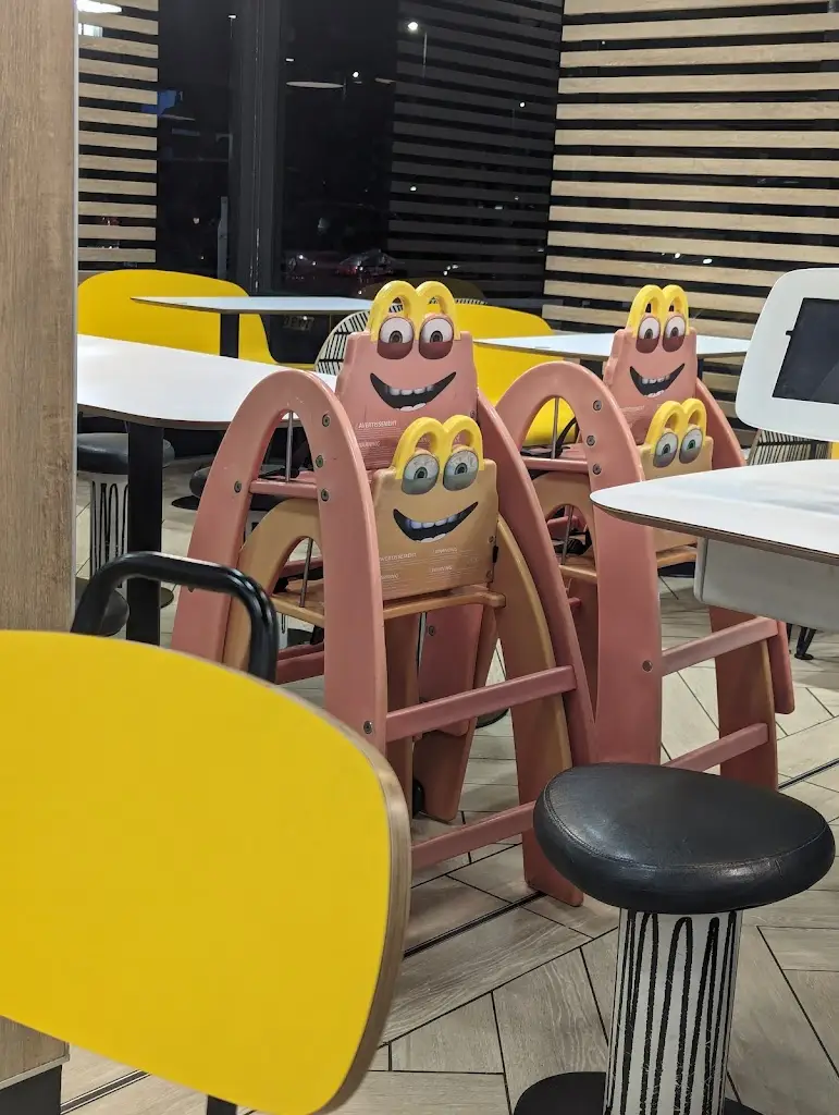 Mark Wright_McDonald's_Bargeddie_review