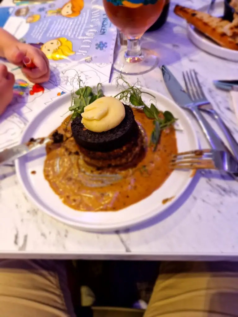 Dennis H_The Bacas_Bellsbank_review