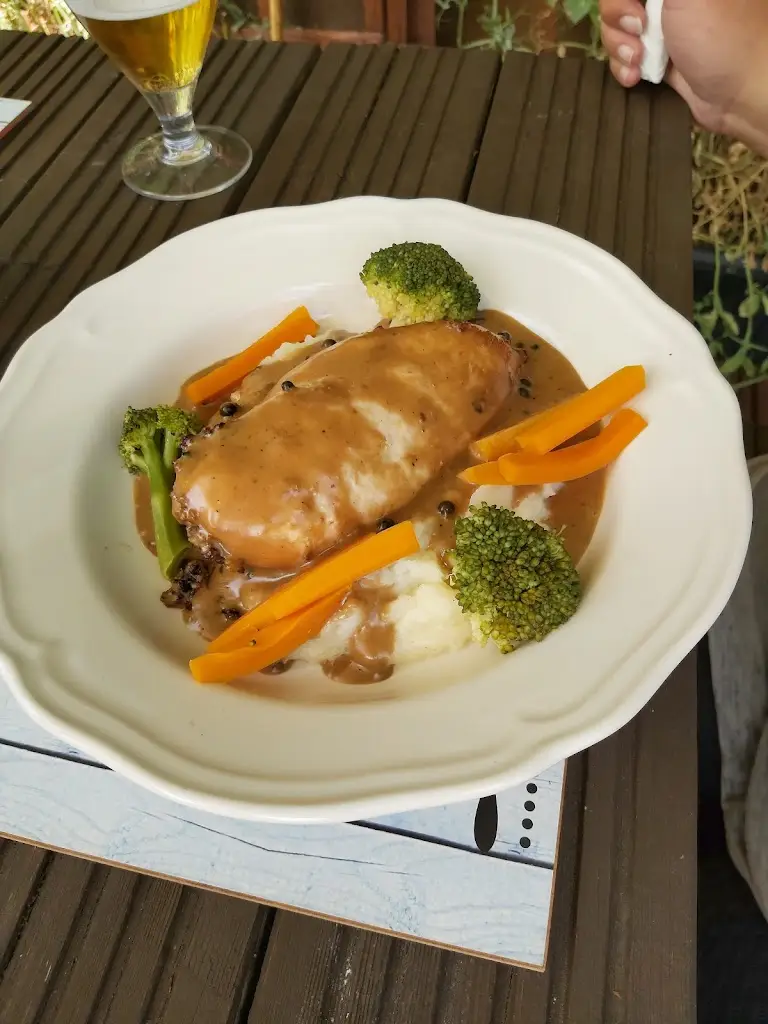 Menu_Broun's Bistro @ The Welltrees_Bellsbank_immagine_3