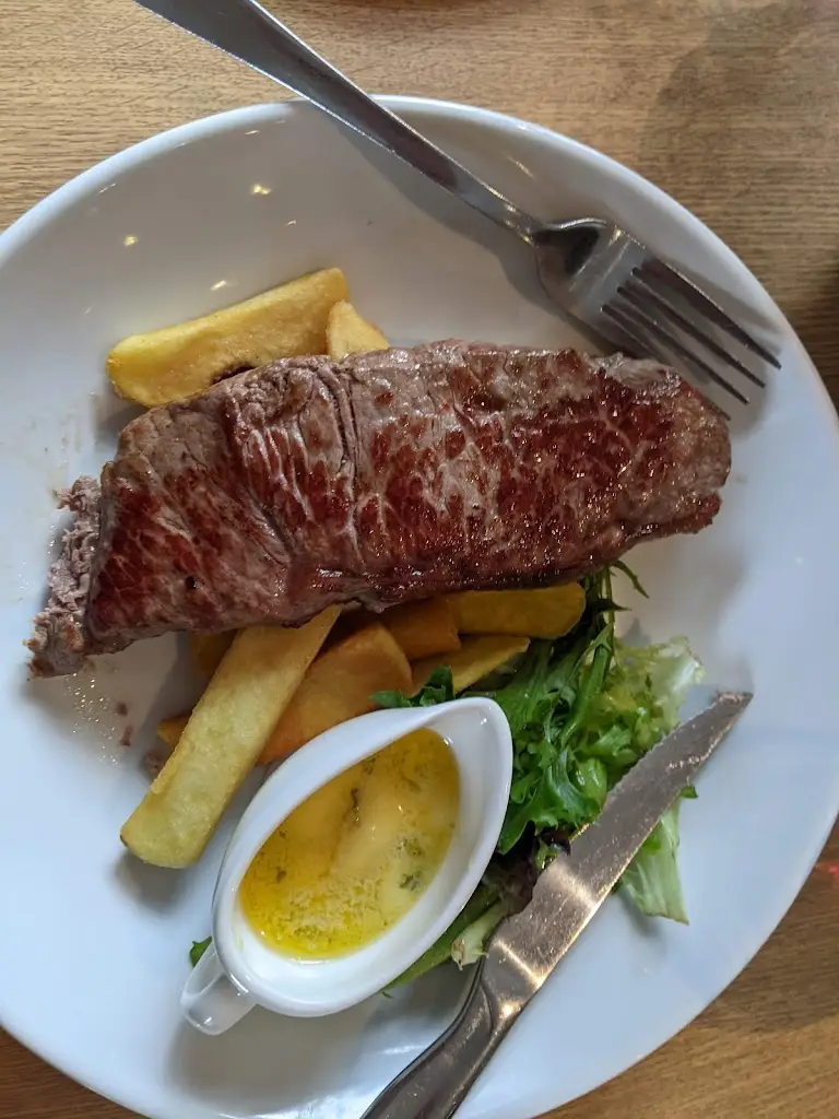 Karen_The Barony_Biggar_review