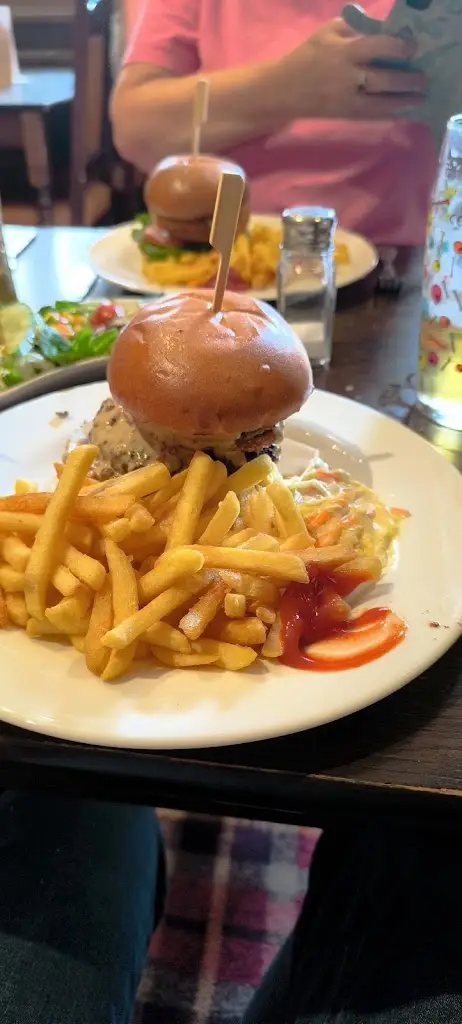 David Jones_The Crown Inn_Biggar_review