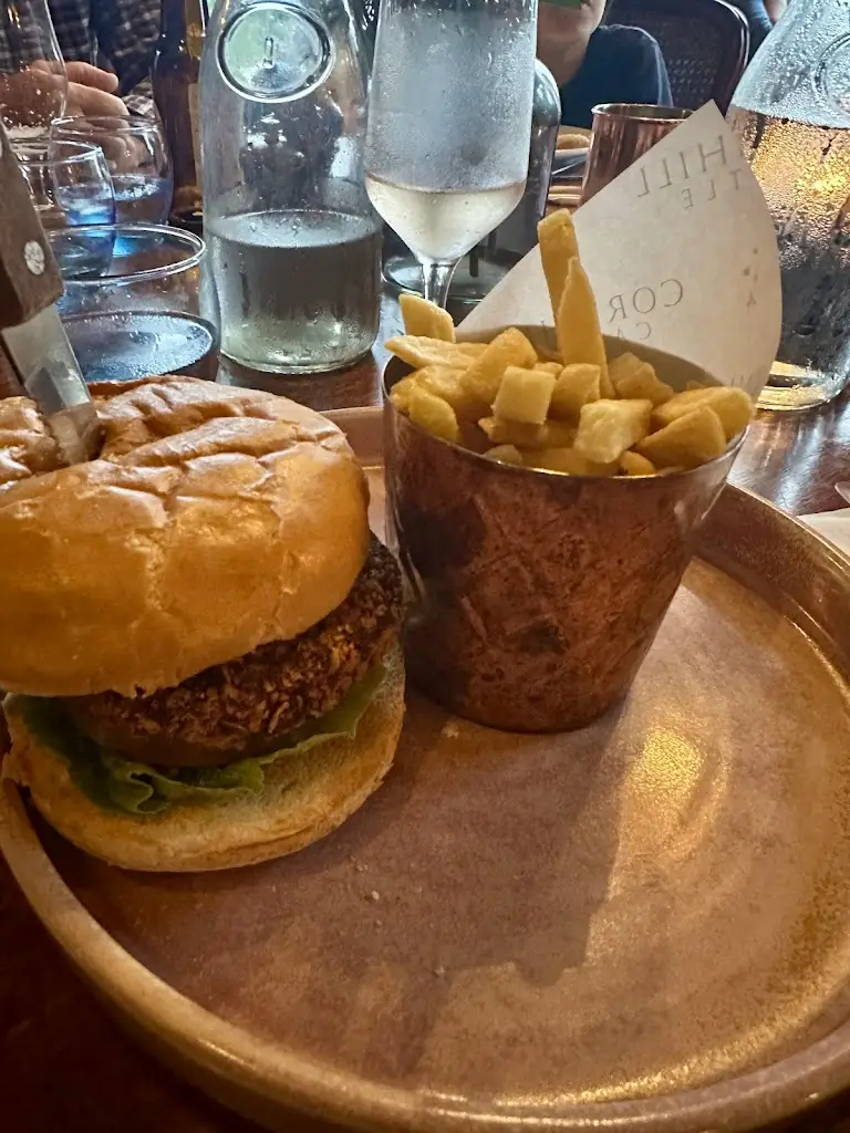 Dmitrii Suntsov_The Ghillie Restaurant_Biggar_review