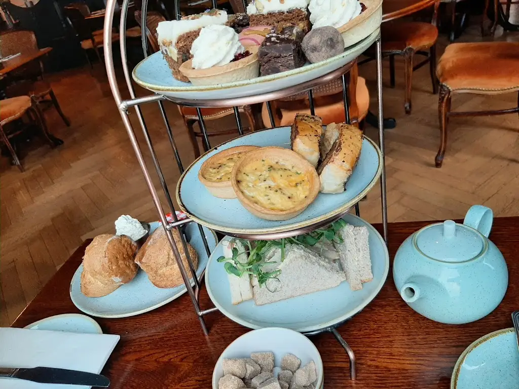 The Ghillie Restaurant_Biggar_slider_image_2