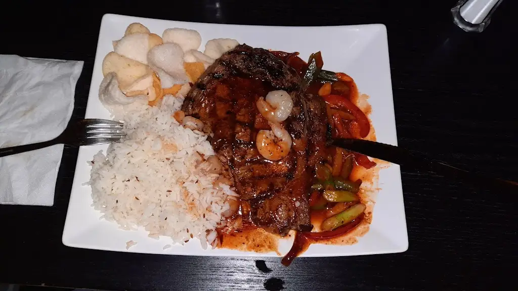 Jim Reilly_Cross Keys_Biggar_review