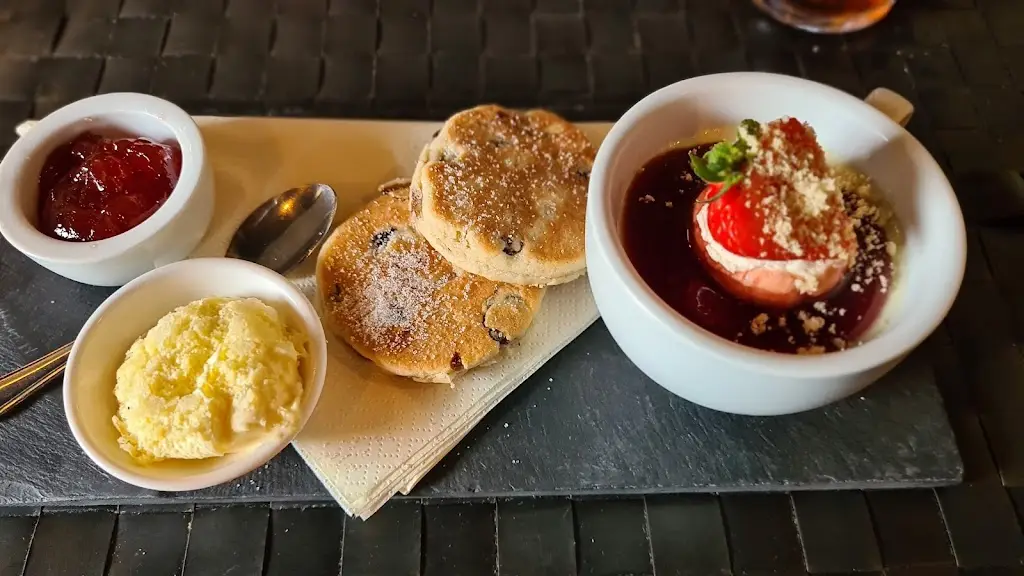 Menu_The Islwyn Inn_Blackwood_image_3