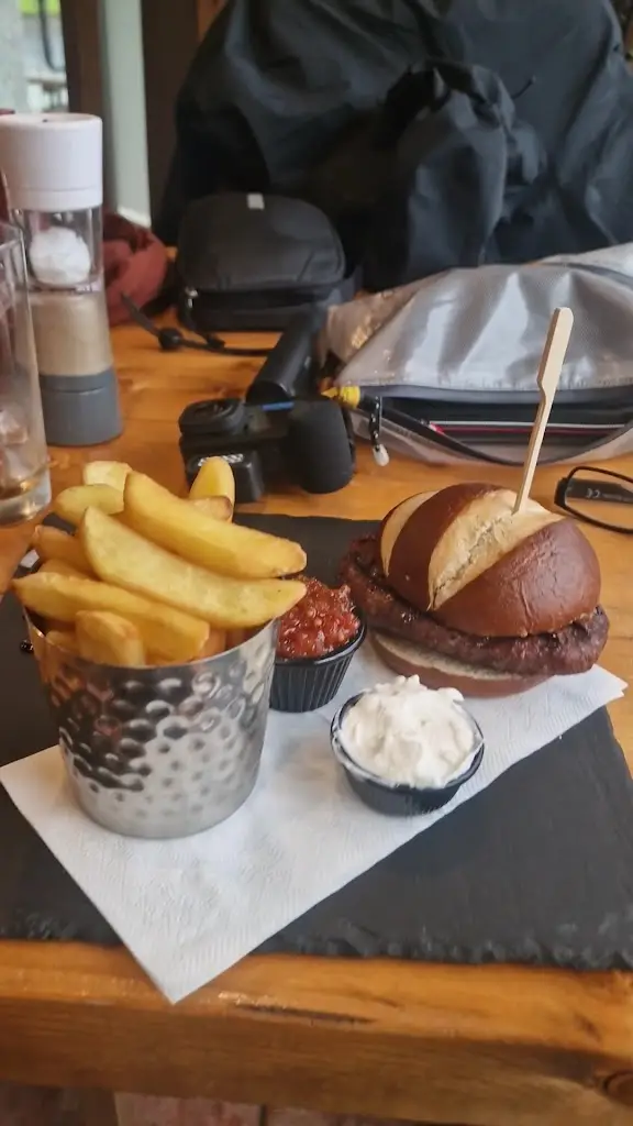 Macduis Speyside Inn Catering Ltd_Aviemore_slider_image_2