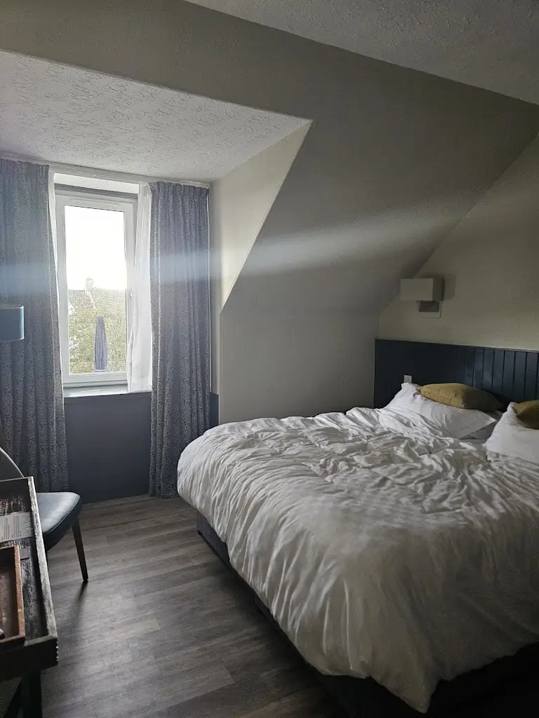 Valentine Petit_The Balavoulin_Aviemore_review