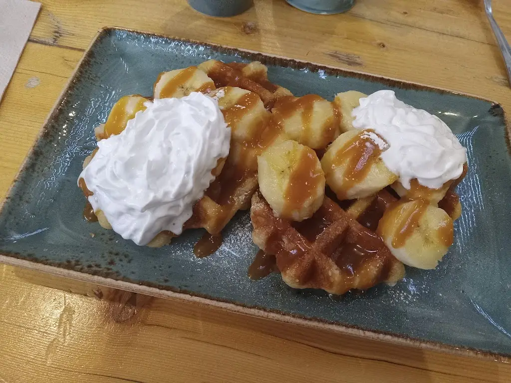 Meromyn Murnin_Route 7 Cafe_Aviemore_review