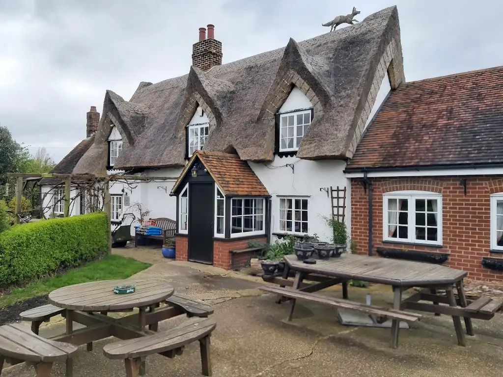 Huntsman & Hounds_Althorne_slider_image_3