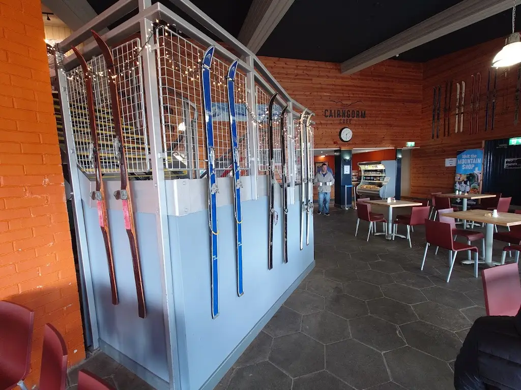 Zack Highfield_Cairngorm Cafe_Aviemore_review