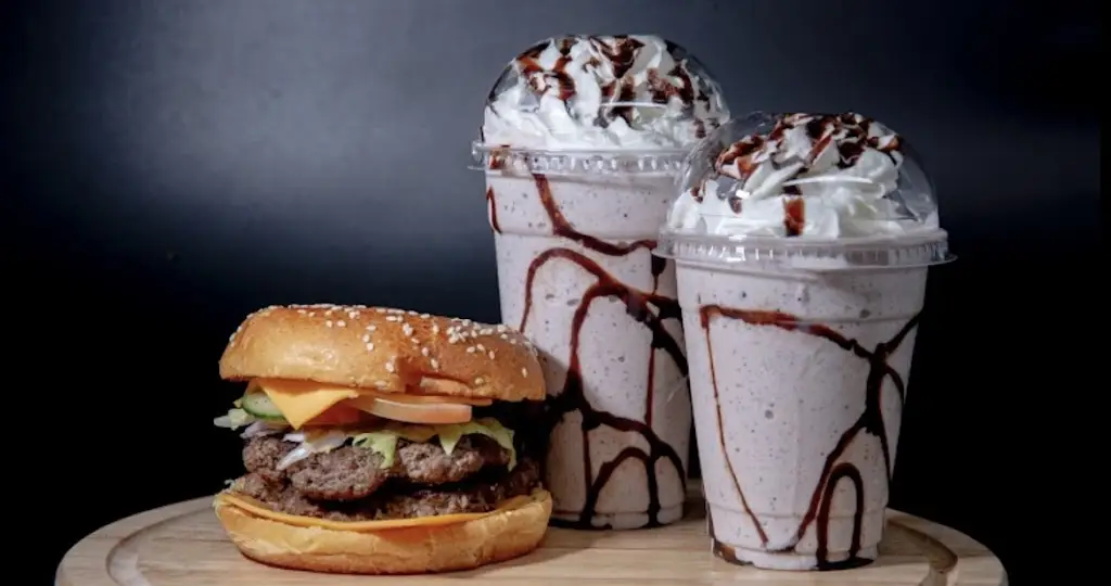 Taste of Paradise_Biddulph_slider_image_2