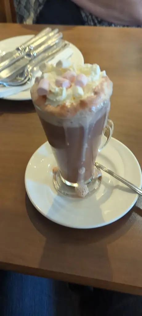 Isaac Christopher_The Bannockburn Coffee House_Bannockburn_reseña