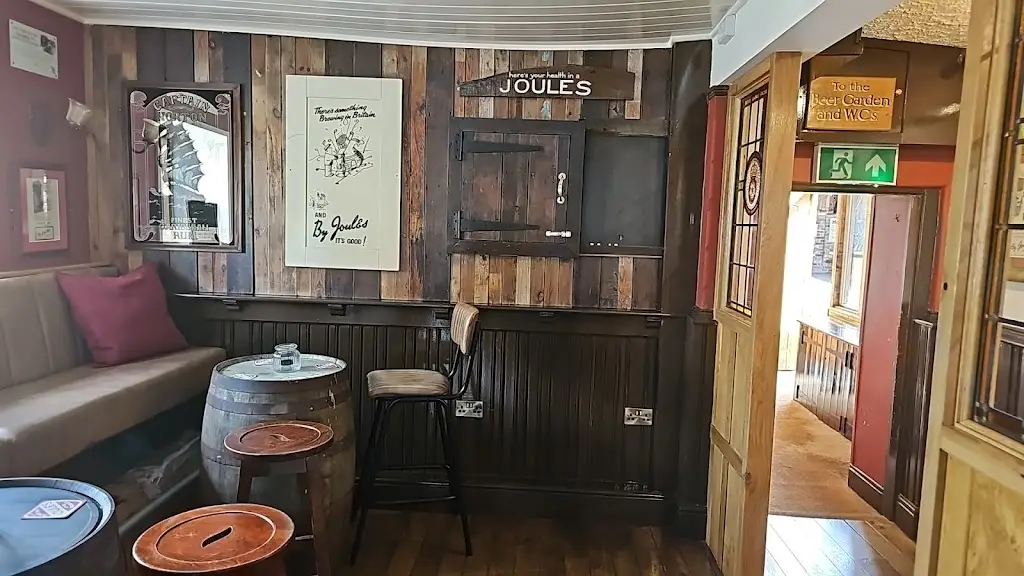 Katie Wright_The Rose & Crown_Biddulph_review