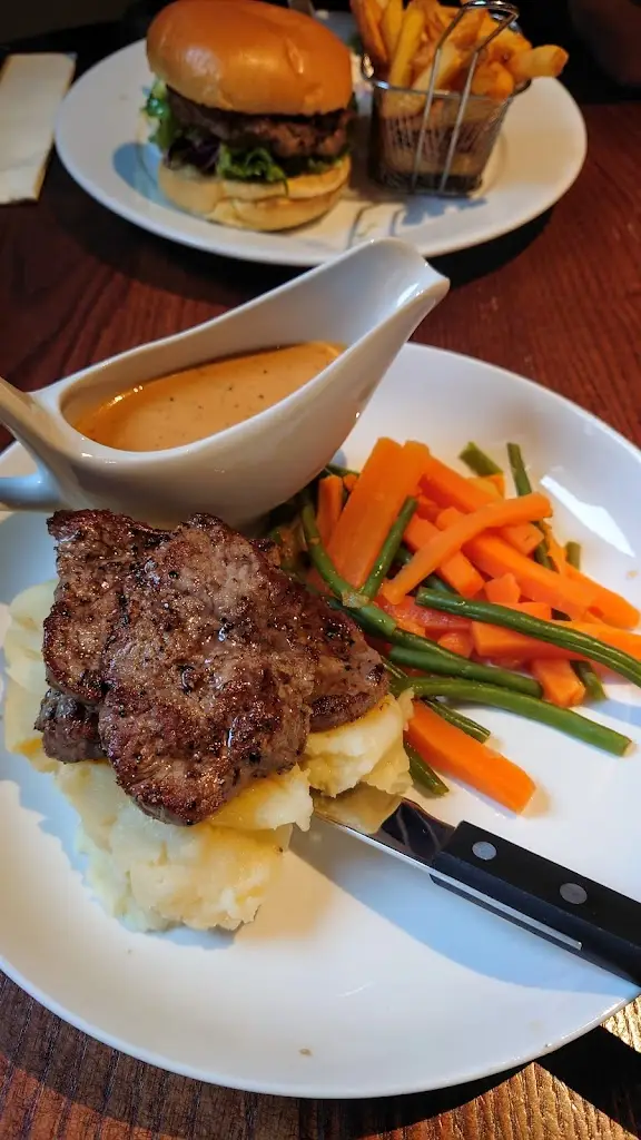 Karen Macfarlane_The Linden Inn Bar & Steakhouse_Bannockburn_review