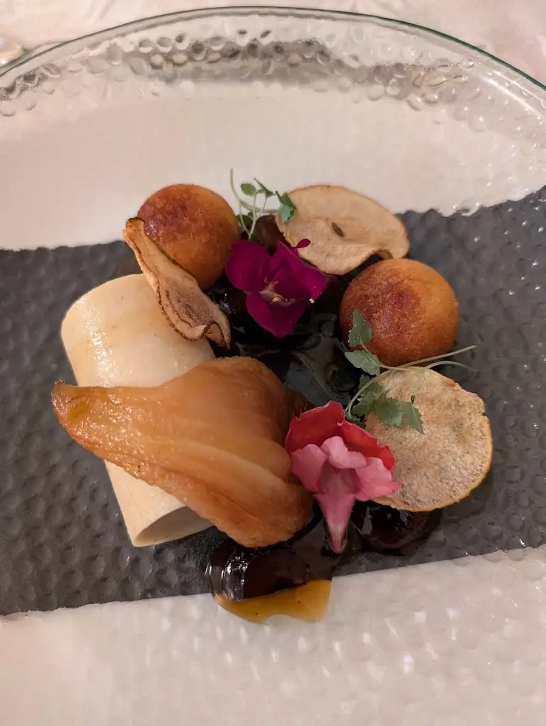 Mark Chambers_The Orangery at Victoria Square_Bannockburn_review