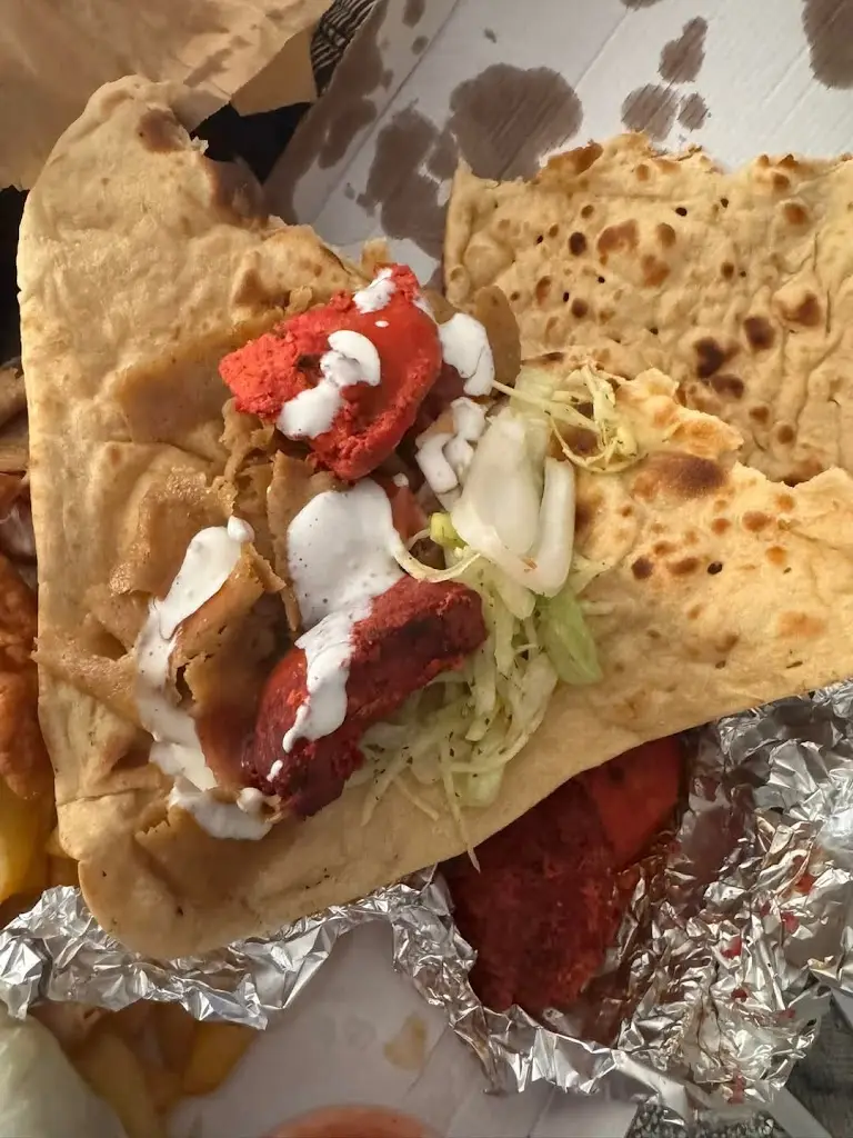 Village Tandoori Takeaway_Bannockburn_slider_image_3