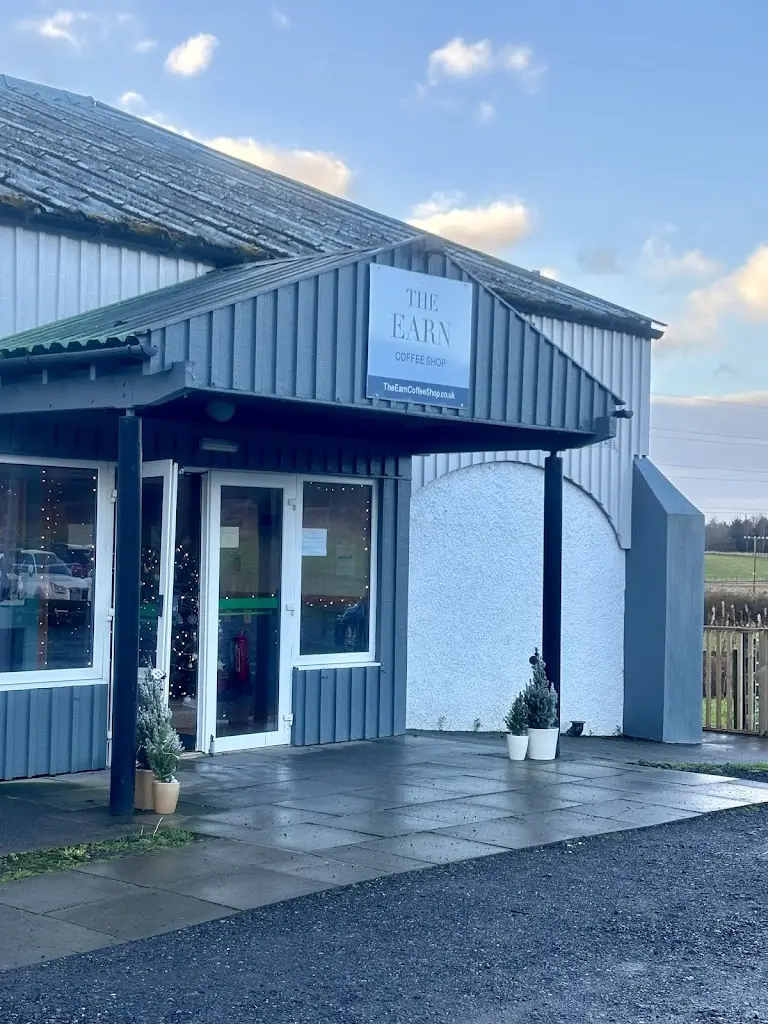 Ti Mee_The Earn Coffee Shop_Bridge of Earn_review