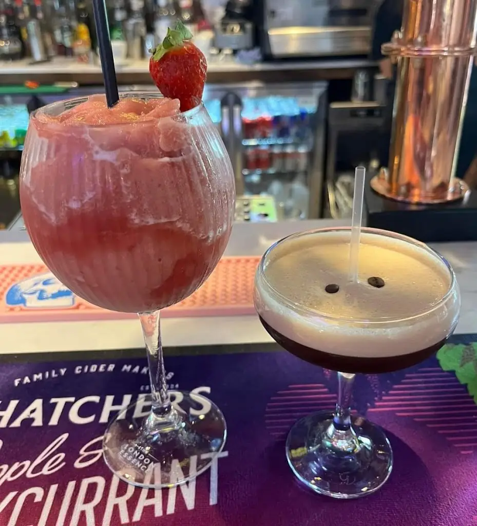 Karen Campbell_The Ben Bar & Kitchen_Bonhill_recensione