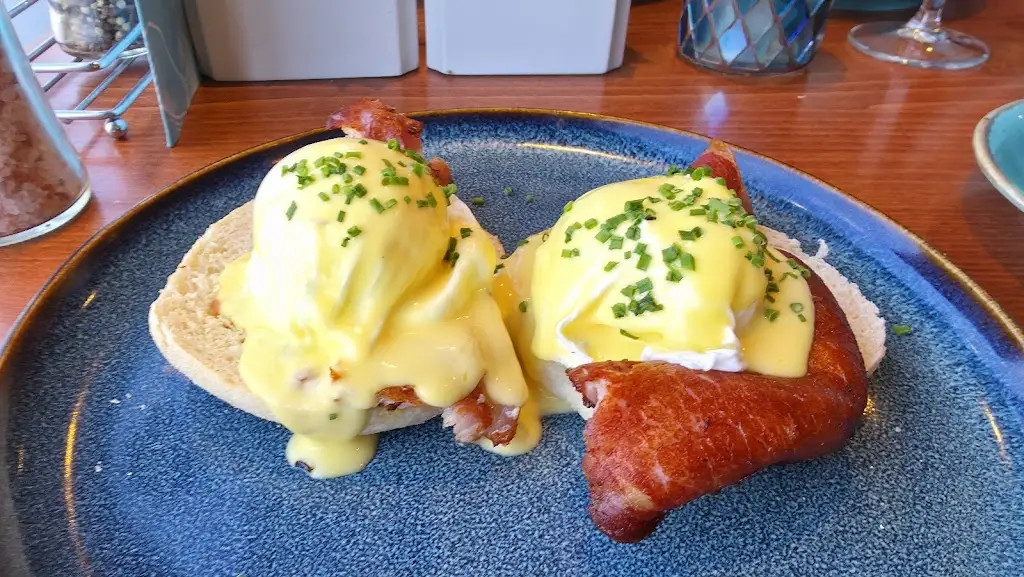 Ania_Mavi Kitchen & Bar_Bonhill_review