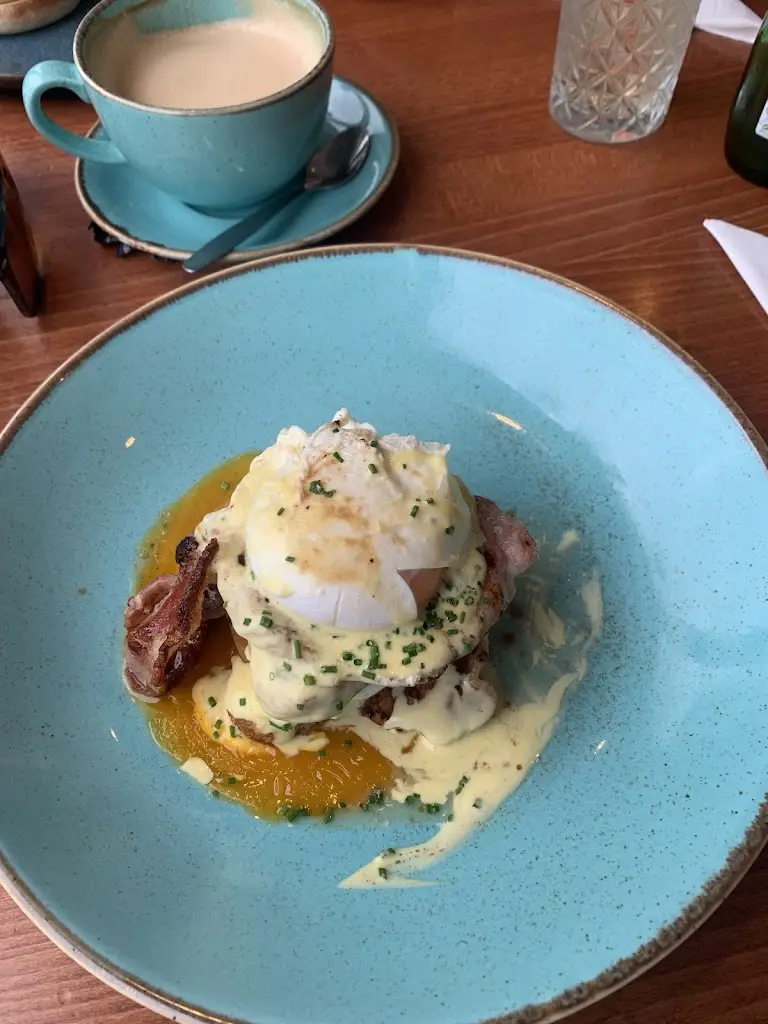 Sailing Requin_Mavi Kitchen & Bar_Bonhill_review