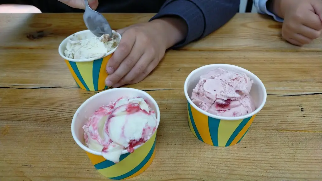 Alison Bottomley_The Hideaway cafe_Biddulph_review