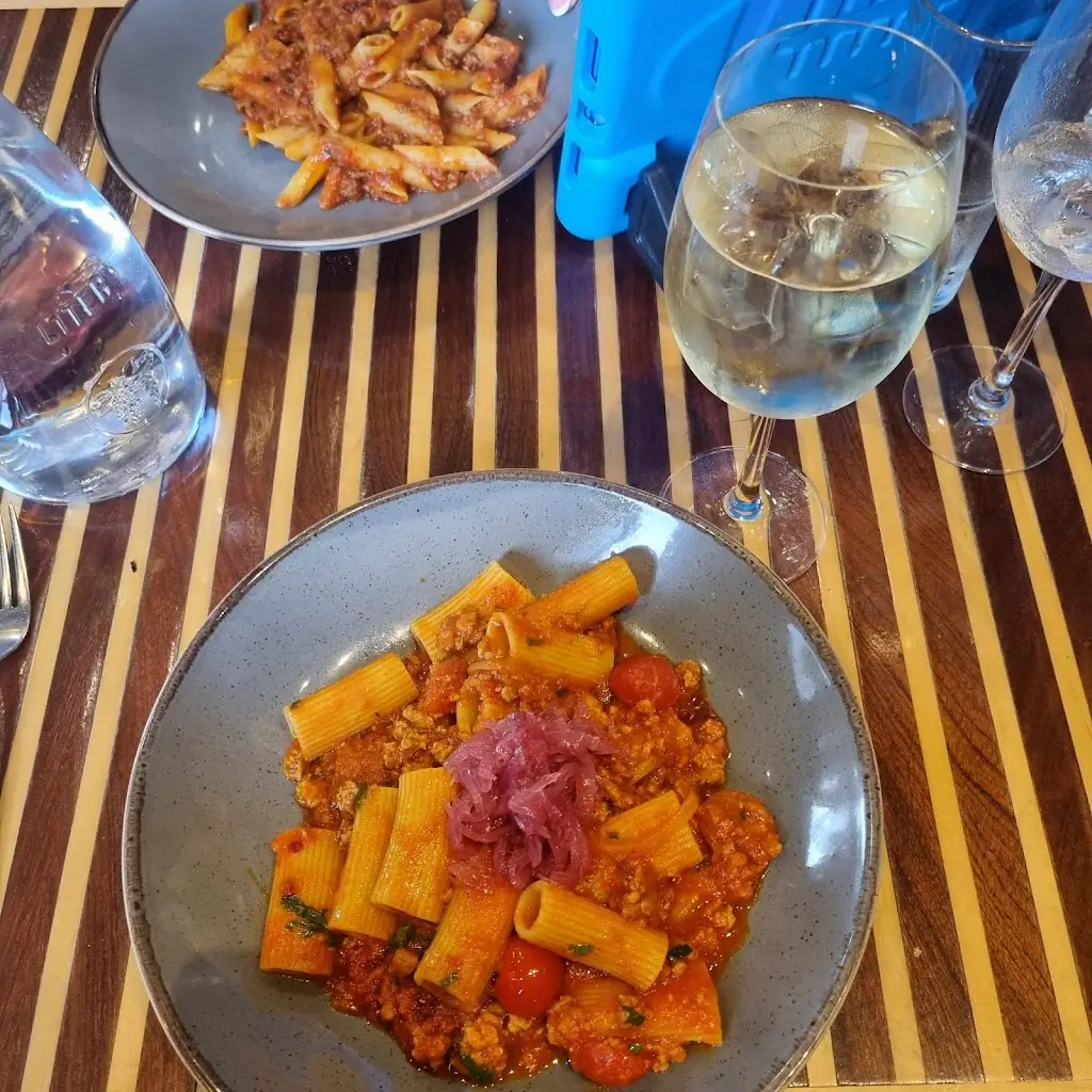 Riva_Bothwell_slider_image_3