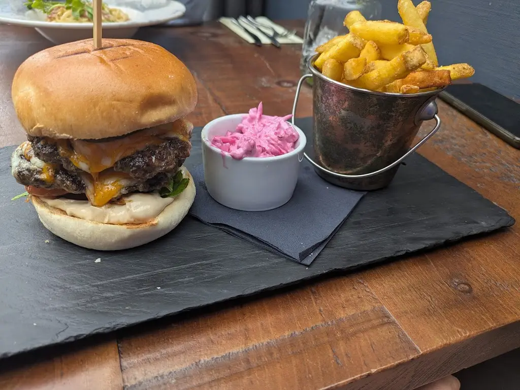 The Cricklewood_Bothwell_slider_image_3