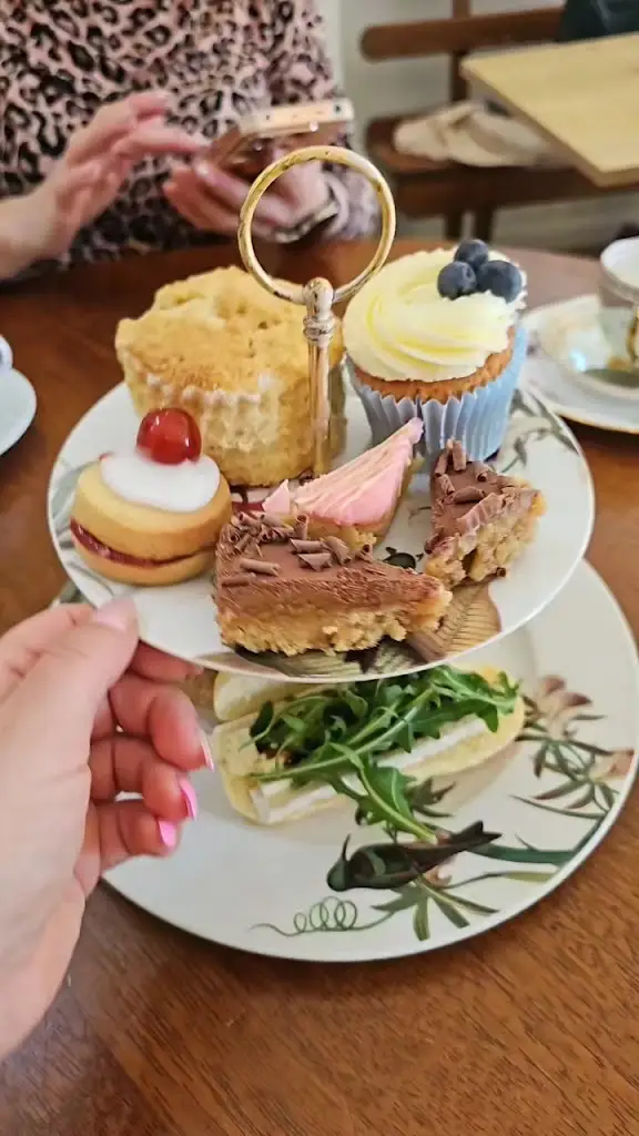 The Hidden Teahouse_Bothwell_slider_image_2