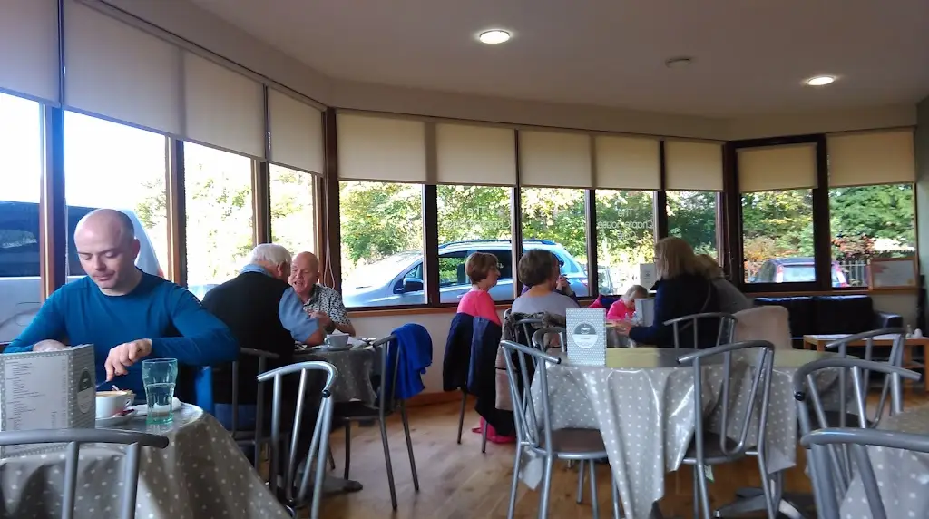 Roy Cairns_The Chapterhouse Cafe_Bothwell_review