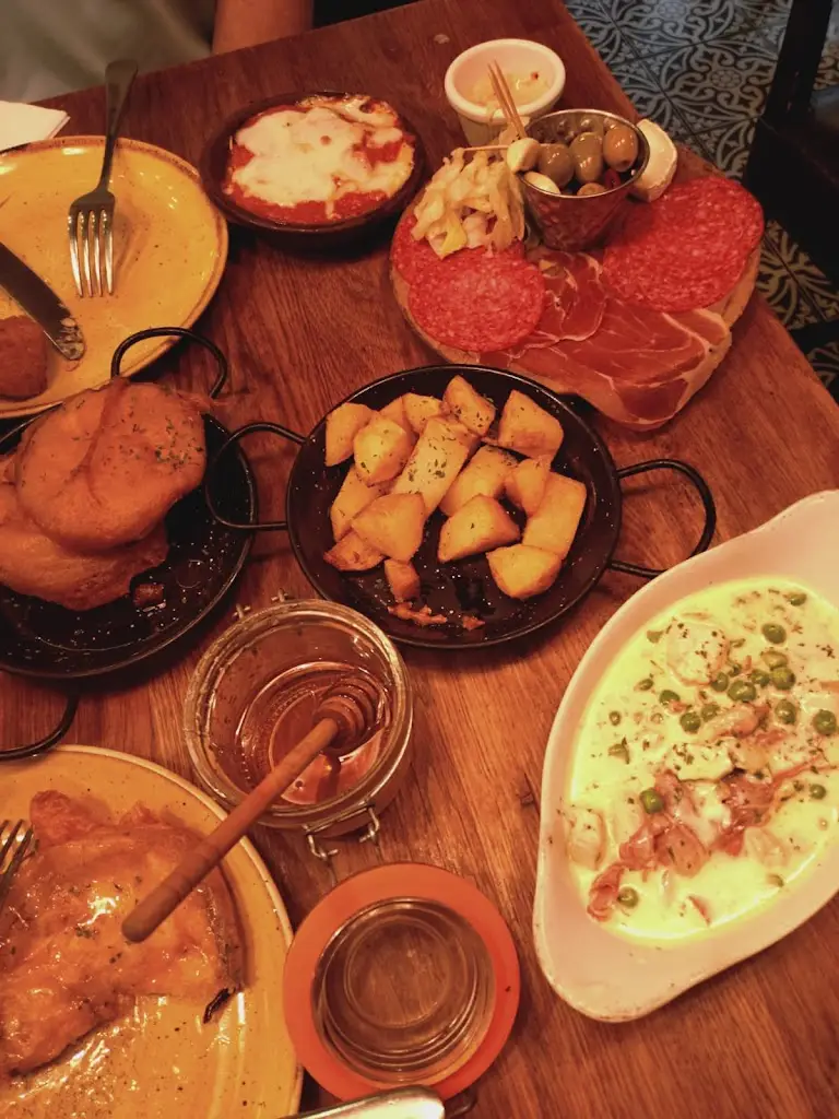 Ben Patrick_Tinto Tapas_Bothwell_review