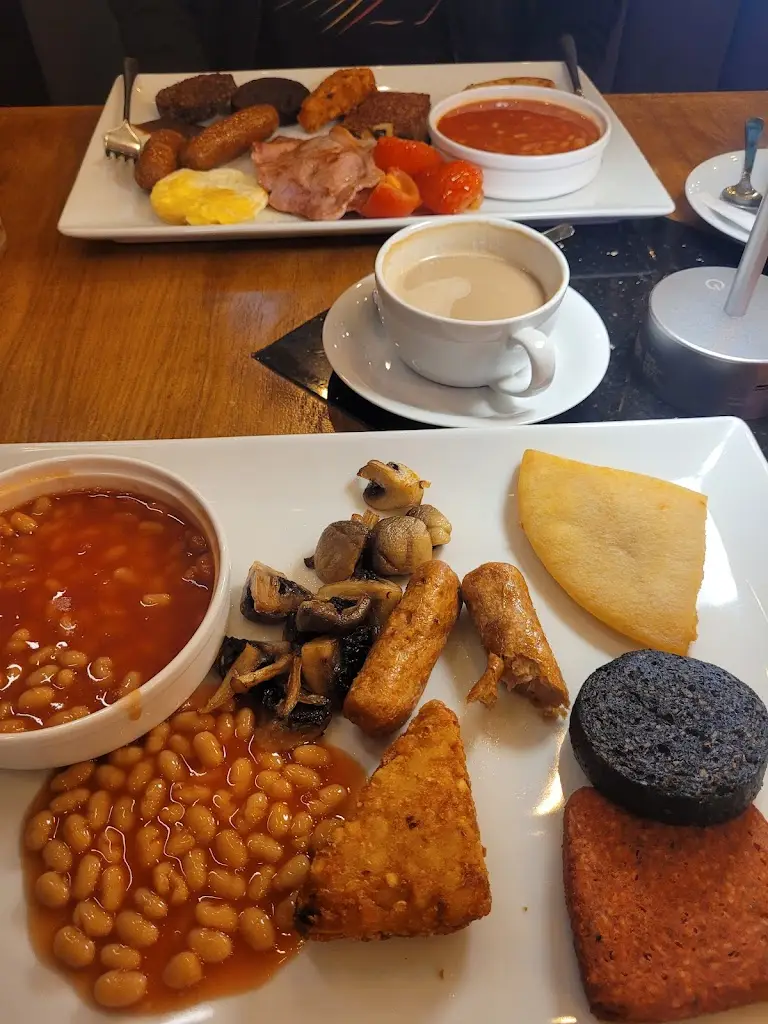 Laura Dunn_Cheeky'z Bar & Grill_Bonnyrigg_review