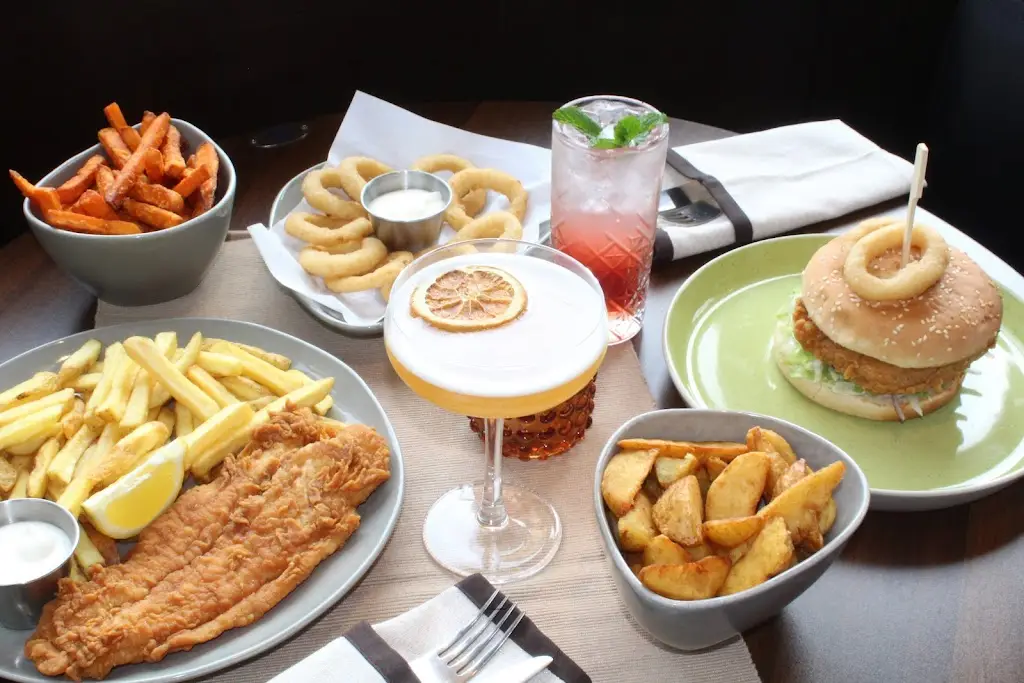 Cheeky'z Bar & Grill_Bonnyrigg_slider_image_3