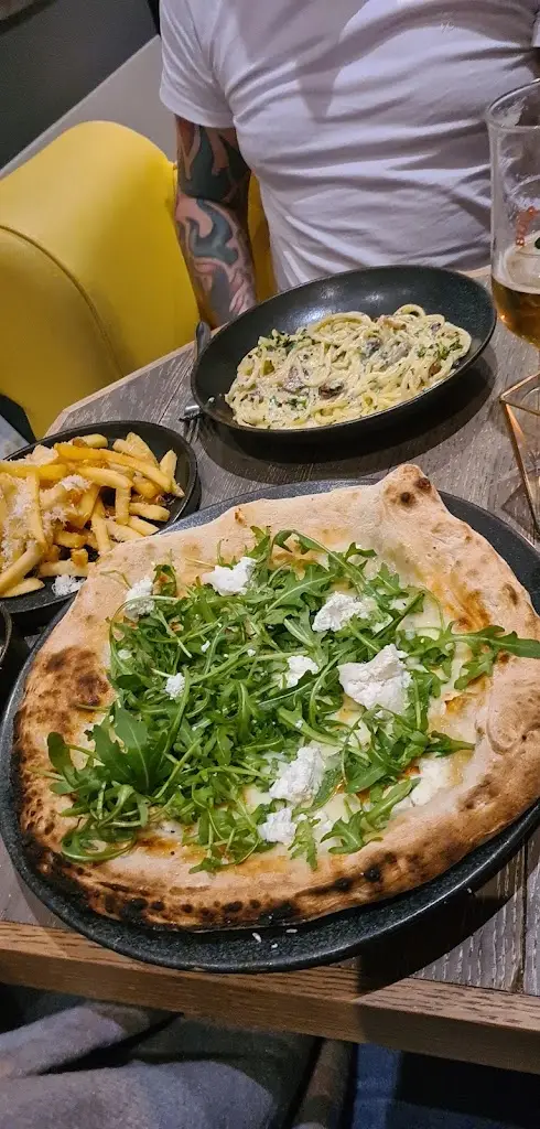 Menu_Luci's Restaurant & Cocktail Bar_Bonnyrigg_imagen_8