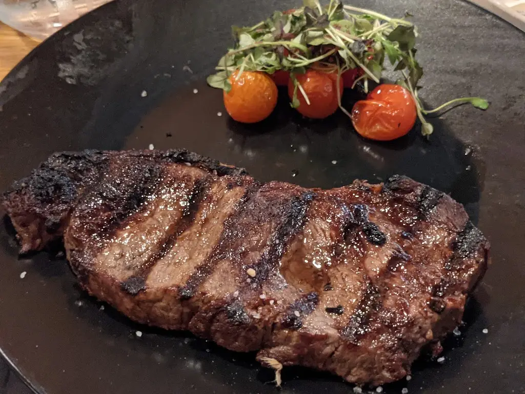 Luci's Restaurant & Cocktail Bar_Bonnyrigg_slider_image_2