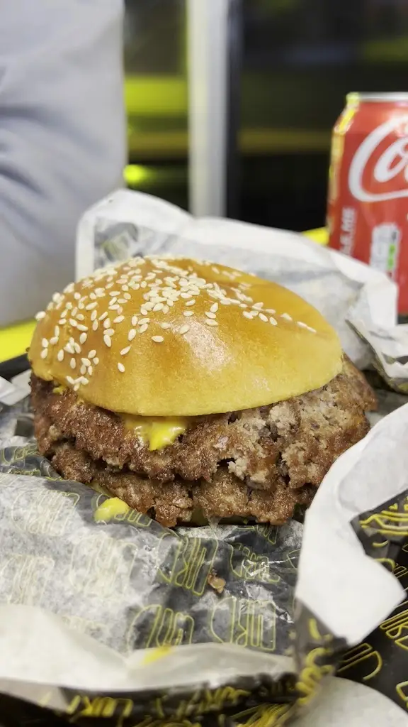 Iram Nawaz_Side Street Bonnyrigg_Bonnyrigg_review