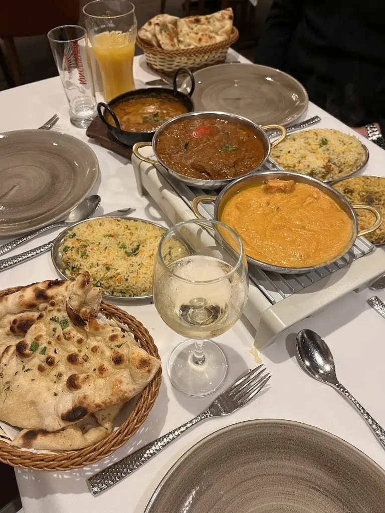 Menu_Itihaas_Bonnyrigg_image_2