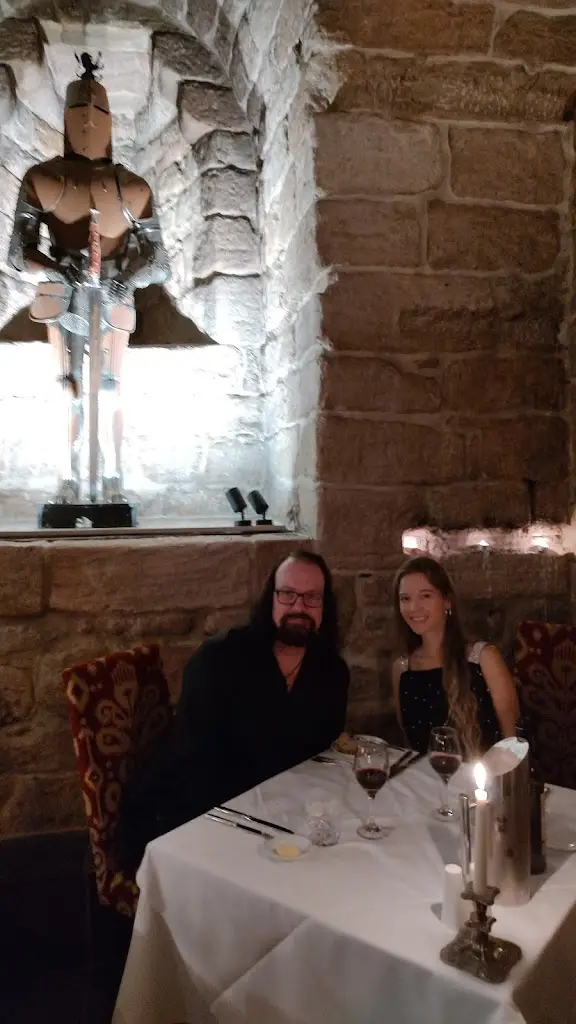 Alan King_The Dungeon Restaurant_Bonnyrigg_review