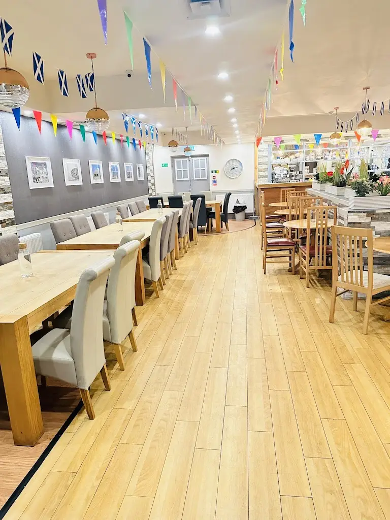 Edinburgh Kitchens Restaurant_Bo’ness_slider_image_3